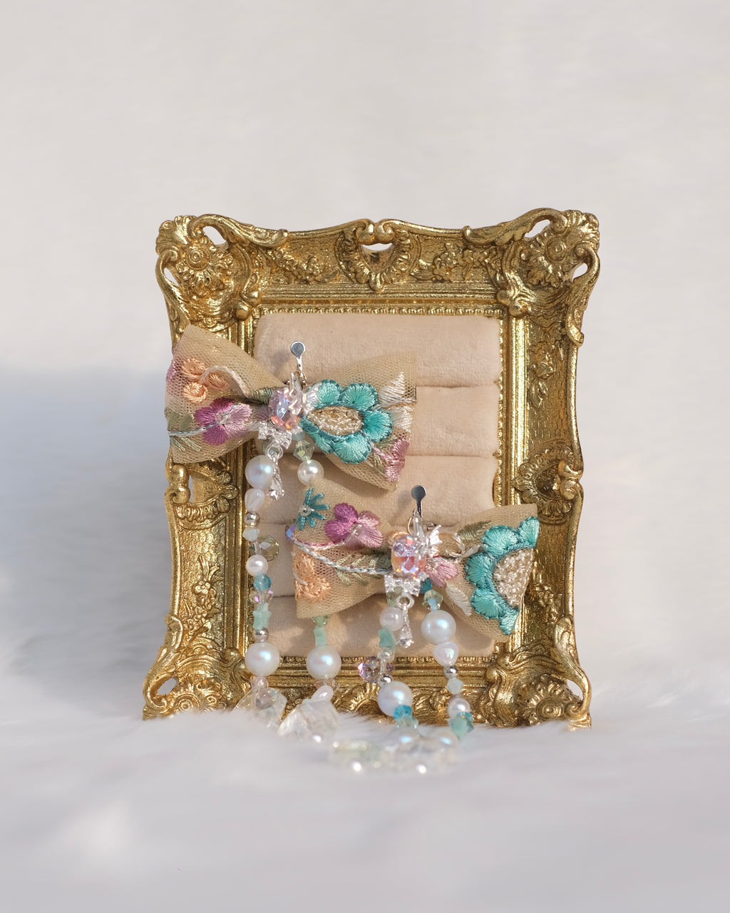 プティ・ティアラ・ドロップ・ピアス