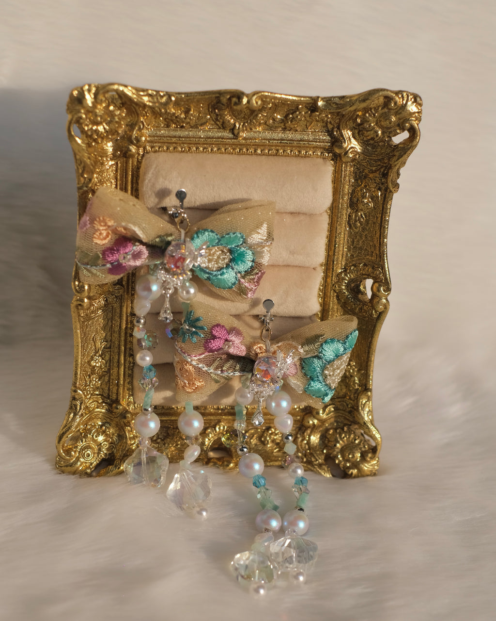 プティ・ティアラ・ドロップ・ピアス