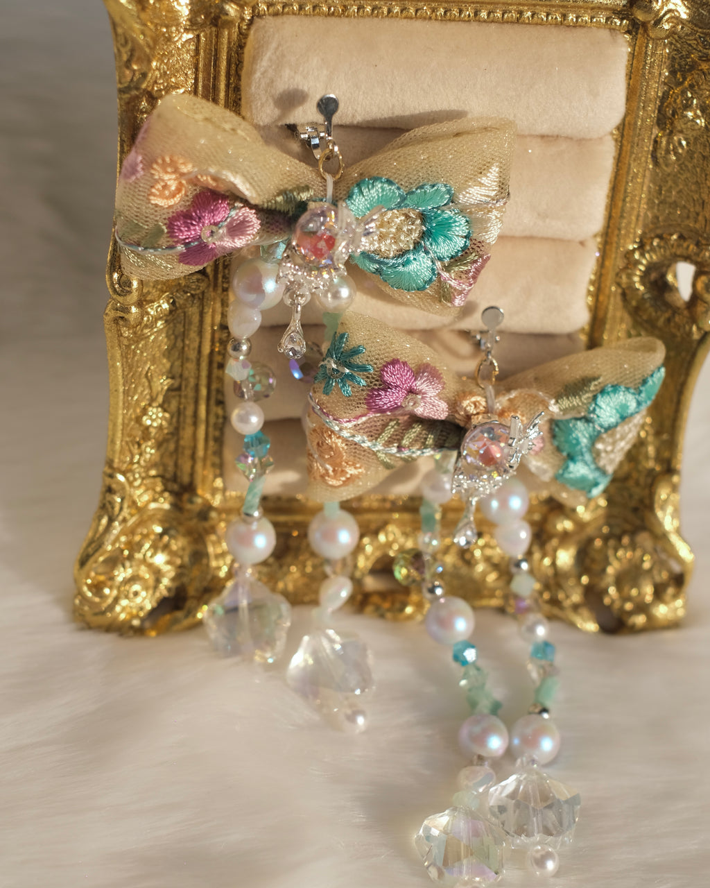 プティ・ティアラ・ドロップ・ピアス